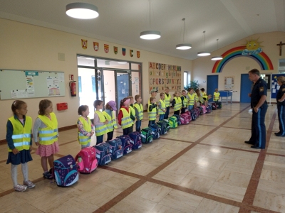 Schulbustraining der ersten Klasse