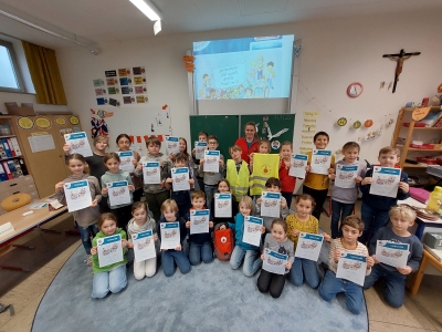 Klasse 3 erhält Ausbildung zum Juniorhelfer