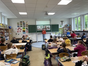 Was macht Werbung? Klasse 2000 in der 4. Klasse