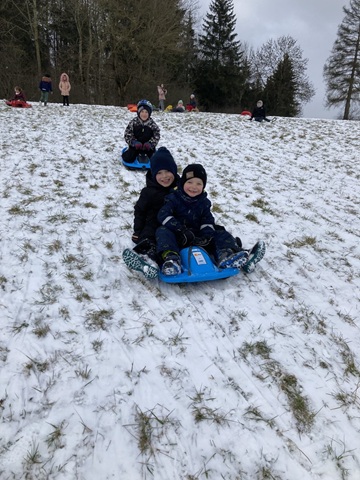 Schlittenfahren am Urlas – Lernen in Bewegung